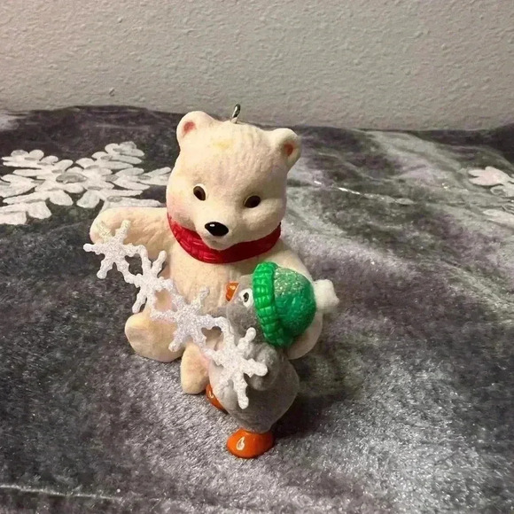 Hallmark NIB 2010 Snowflakes With Style 10th in Snowball &Tuxedo series Ornament - Picture 4 of 9